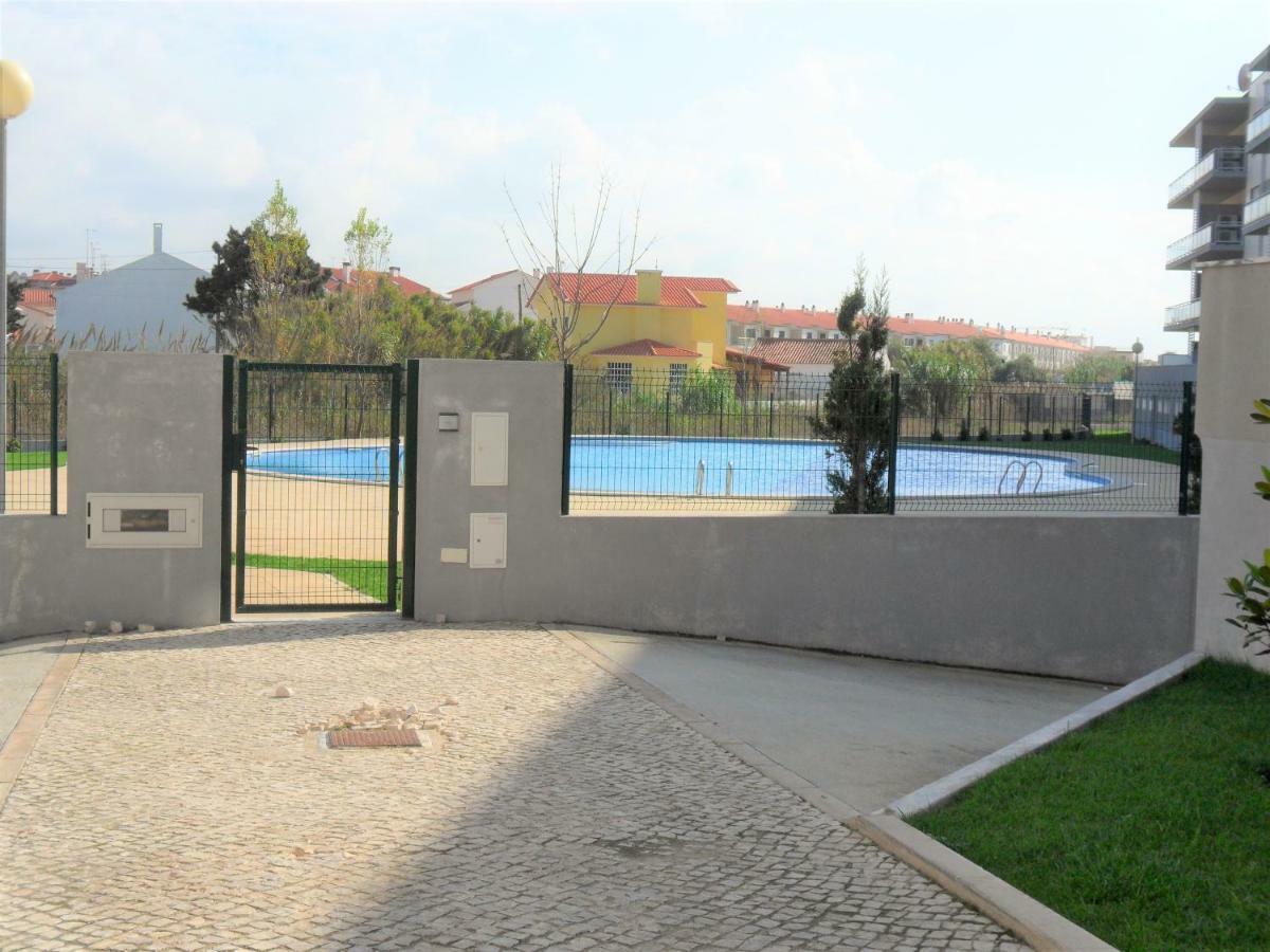 Alojamentos Campo & Mar - T1 Com Piscina São Martinho do Porto Kültér fotó